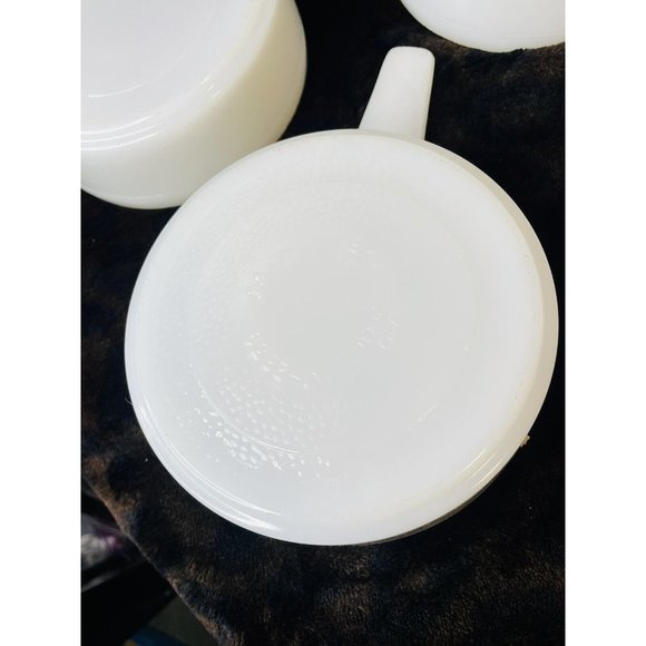Set 4 w 3 Lids Handled White Milk Glass Ovenware 14oz USA Bowls Vintage - Picture 5 of 10